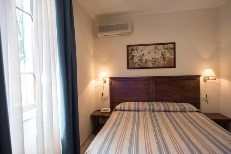 Hotel Villa Rodriguez Capoliveri  Exterior photo